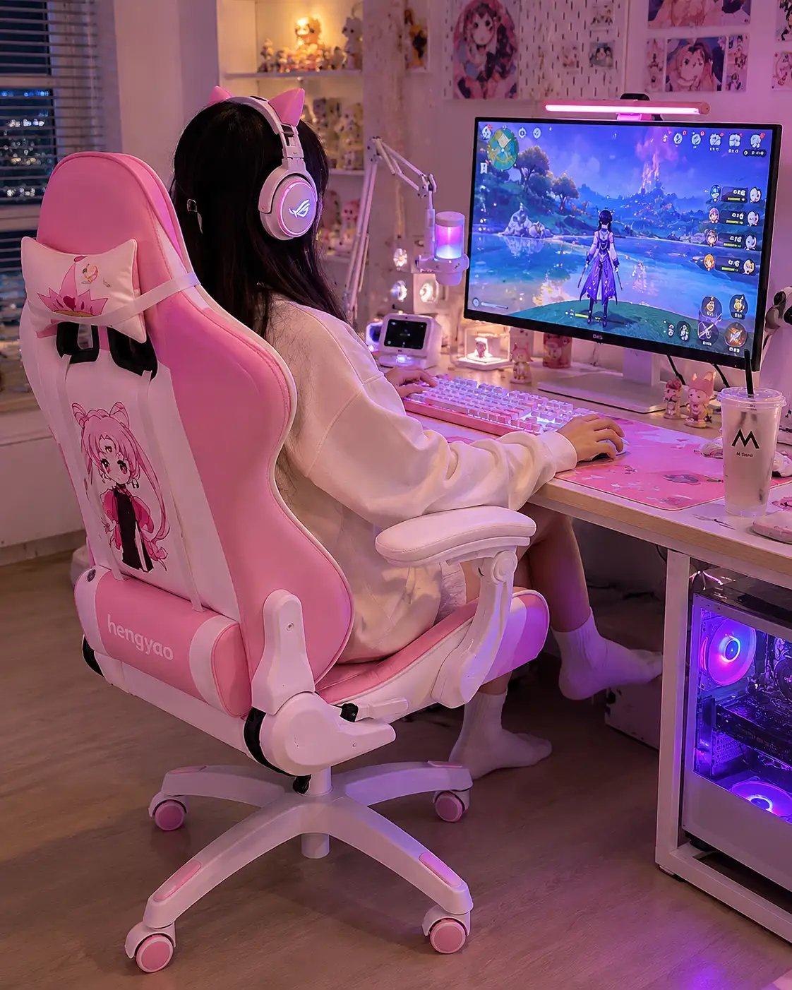 gaming-chair-ft-1502-features-ergonomic-lumbar-support