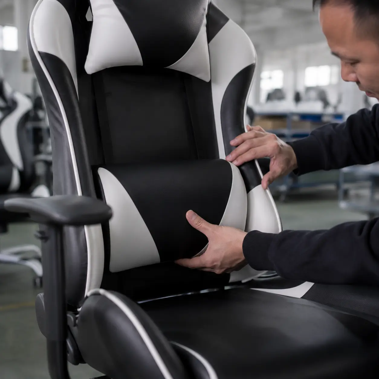 Gaming chair lumbar support quality check for B2B buyers
